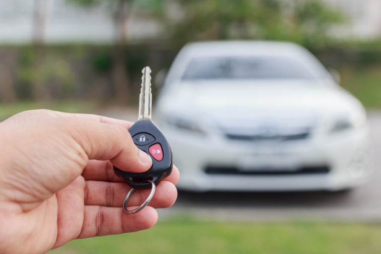 duplicate rapid and dependable car key replacement solutions in tampa